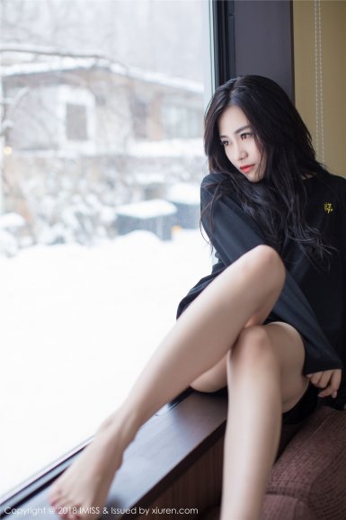 日本AV公司社长在电车内拍片被捕 女优片酬仅500元:九游备用网址(图1) 九游游戏下载官网